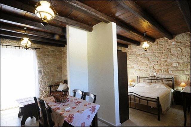 Esperides Stone Houses Palekastro Exterior photo